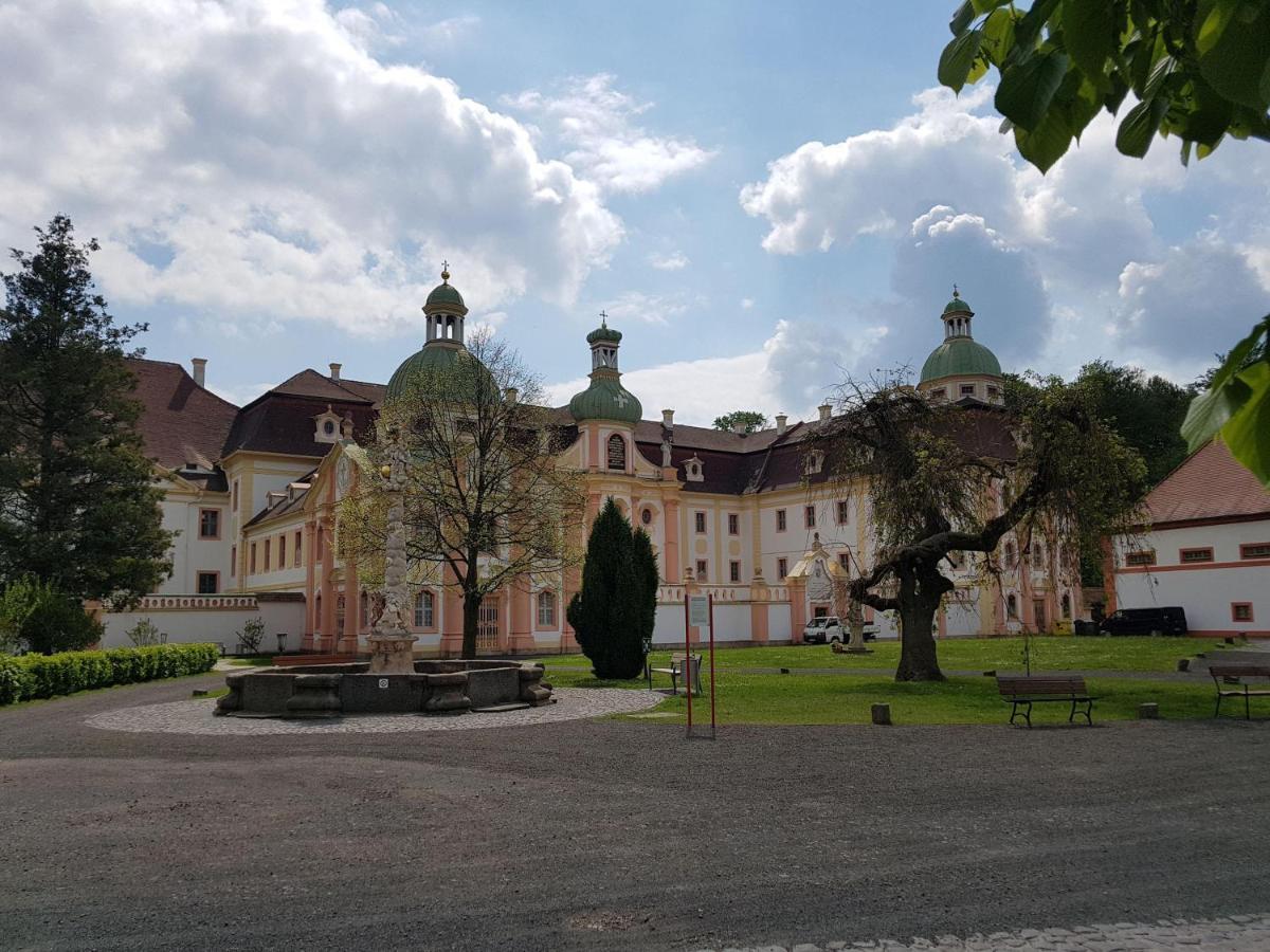 Auf-Der-Muehlwiese Apartamento Großschönau Exterior foto